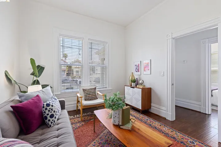 2125 E 15th St, Oakland, California 94606