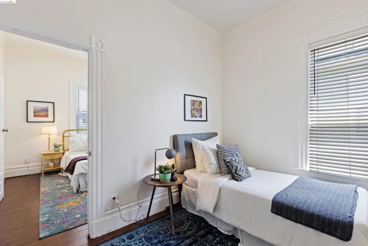 2125 E 15th St, Oakland, California 94606