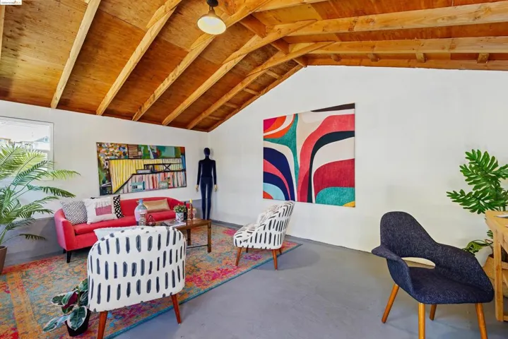 2125 E 15th St, Oakland, California 94606