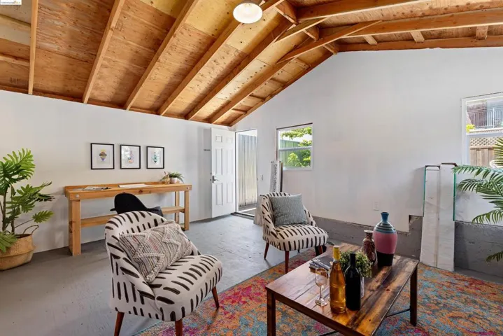 2125 E 15th St, Oakland, California 94606