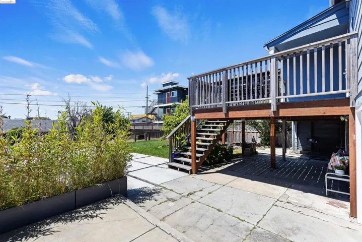 2125 E 15th St, Oakland, California 94606