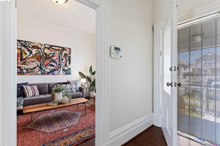 2125 E 15th St, Oakland, California 94606