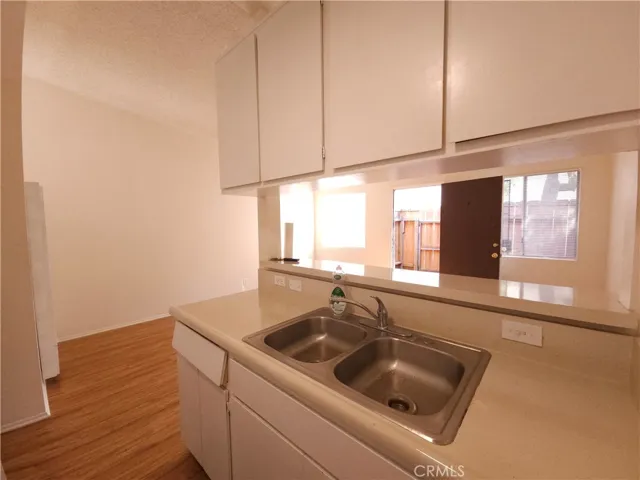 Apt #4