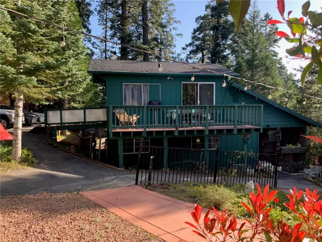 26082 Fire Hall Loop, Twin Peaks, California 92391