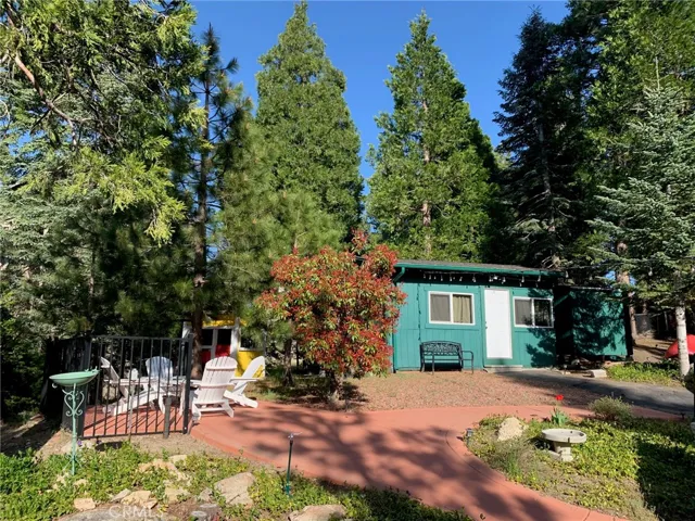 26082 Fire Hall Loop, Twin Peaks, California 92391