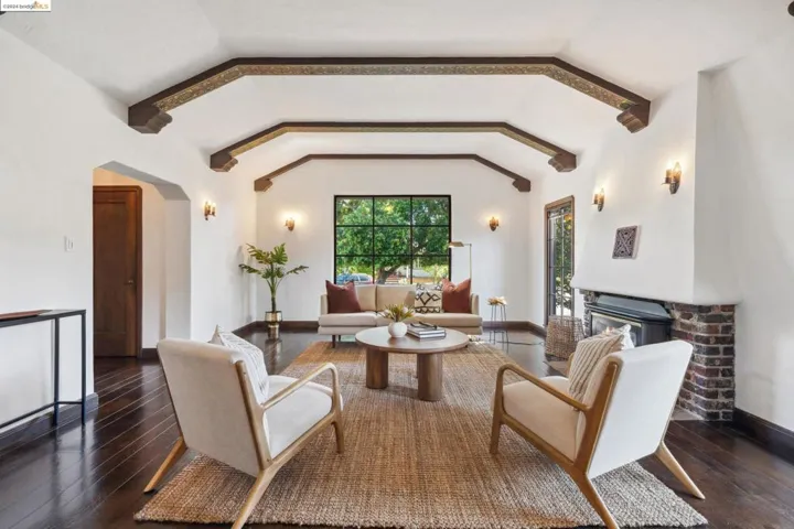 570 Glen Drive, San Leandro, California 94577