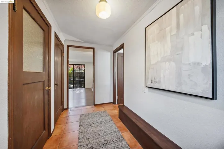 570 Glen Drive, San Leandro, California 94577