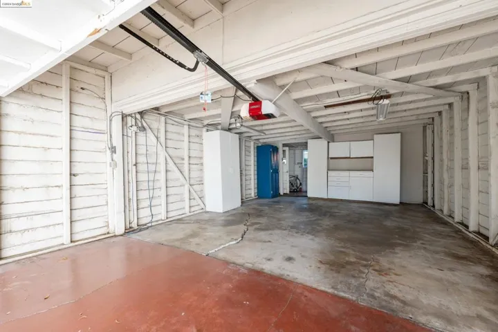 570 Glen Drive, San Leandro, California 94577