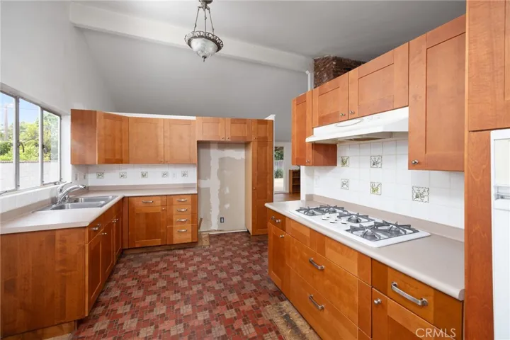 303 Opal Canyon Road, Duarte, California 91010