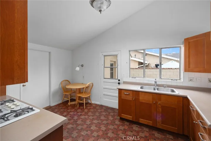 303 Opal Canyon Road, Duarte, California 91010