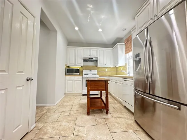 103 Canal, Irvine, California 92620