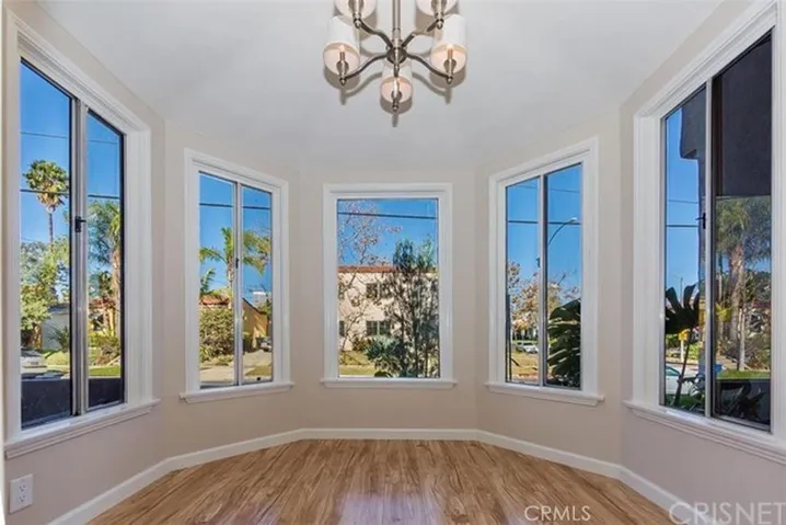 1103 S Hayworth Avenue, Los Angeles, California 90035