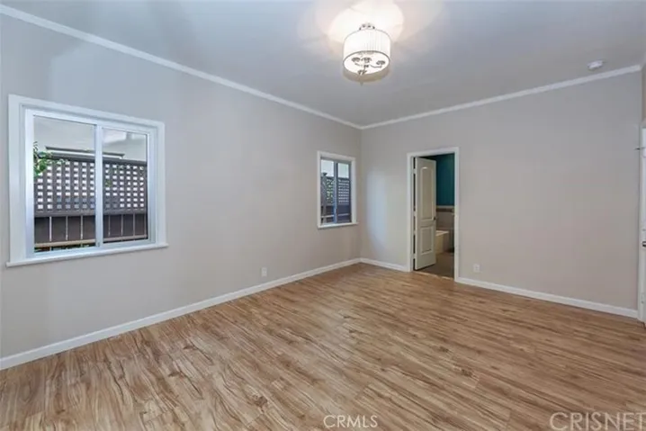 1103 S Hayworth Avenue, Los Angeles, California 90035