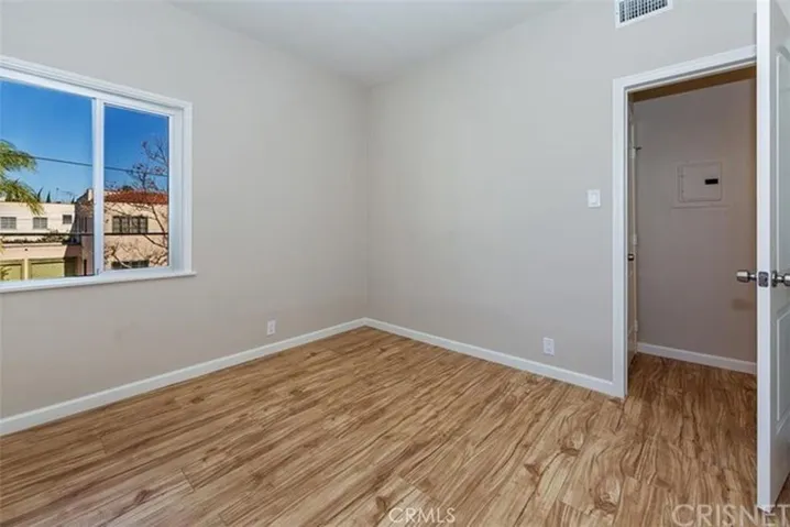 1103 S Hayworth Avenue, Los Angeles, California 90035