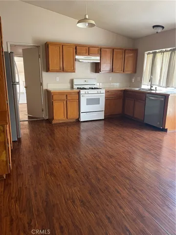 562 W Casmalia Street, Rialto, California 92377