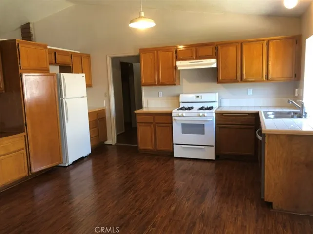 562 W Casmalia Street, Rialto, California 92377