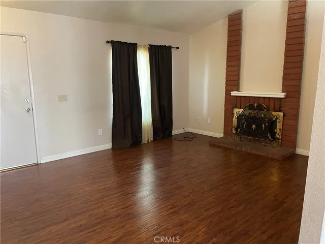 562 W Casmalia Street, Rialto, California 92377