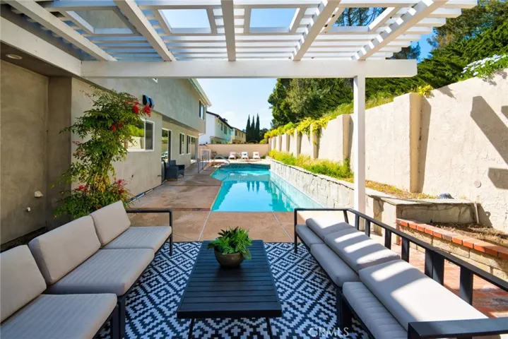 5417 Valley View Road, Rancho Palos Verdes, California 90275