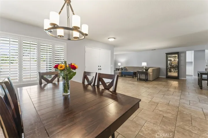 Dining Room Opens to Family Room