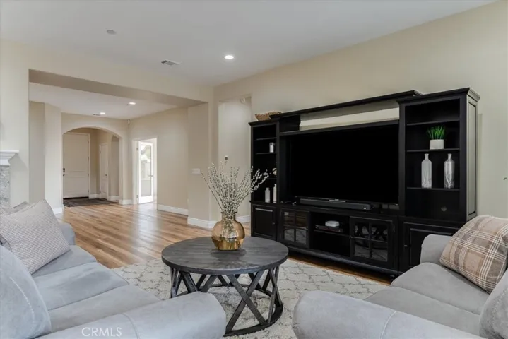 922 Lilly Court, Nipomo, California 93444