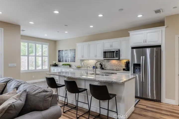 922 Lilly Court, Nipomo, California 93444