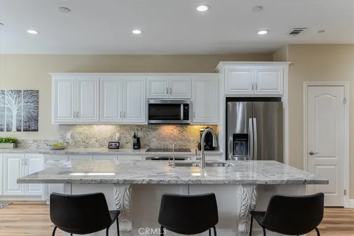 922 Lilly Court, Nipomo, California 93444