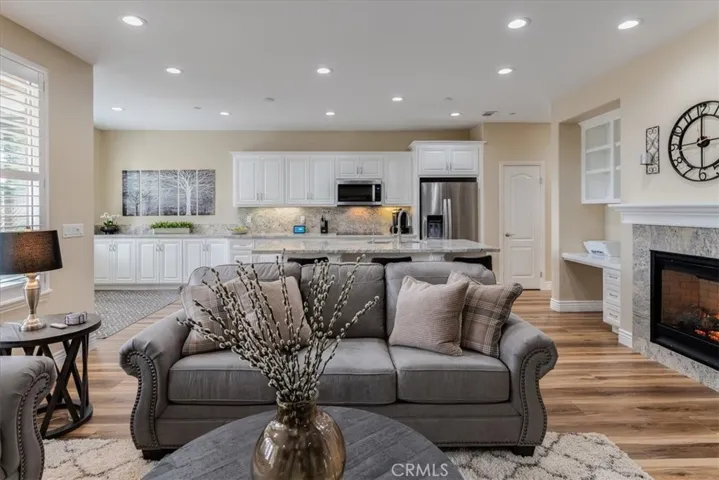 922 Lilly Court, Nipomo, California 93444