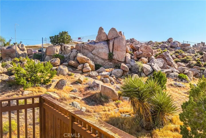 5510 Roberts Road, Yucca Valley, California 92284