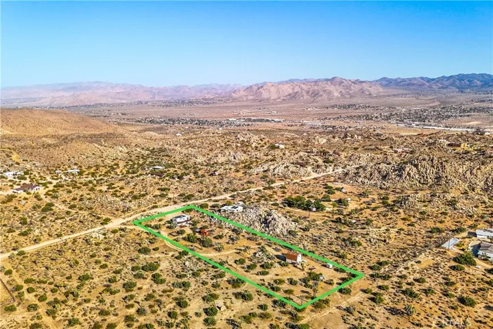 5510 Roberts Road, Yucca Valley, California 92284