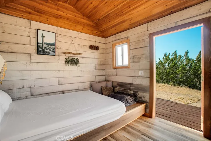 5510 Roberts Road, Yucca Valley, California 92284