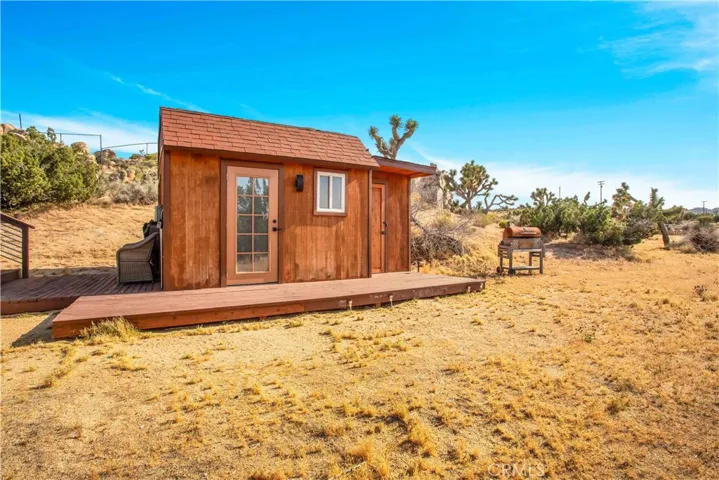 5510 Roberts Road, Yucca Valley, California 92284