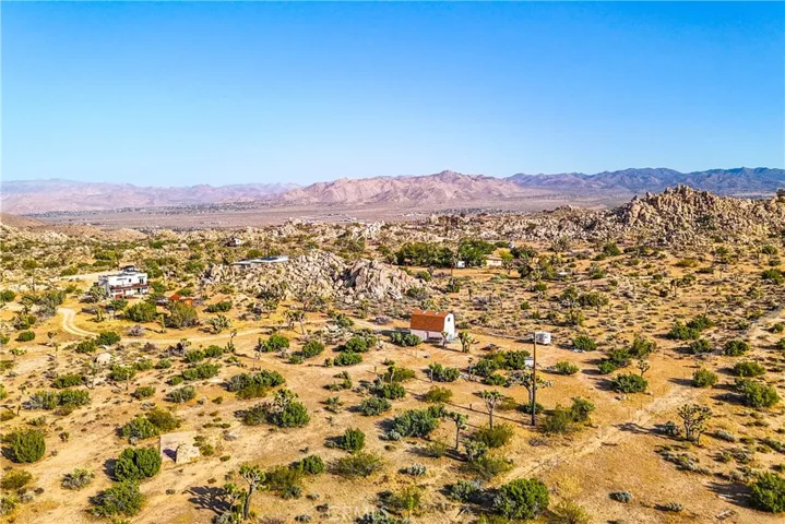 5510 Roberts Road, Yucca Valley, California 92284