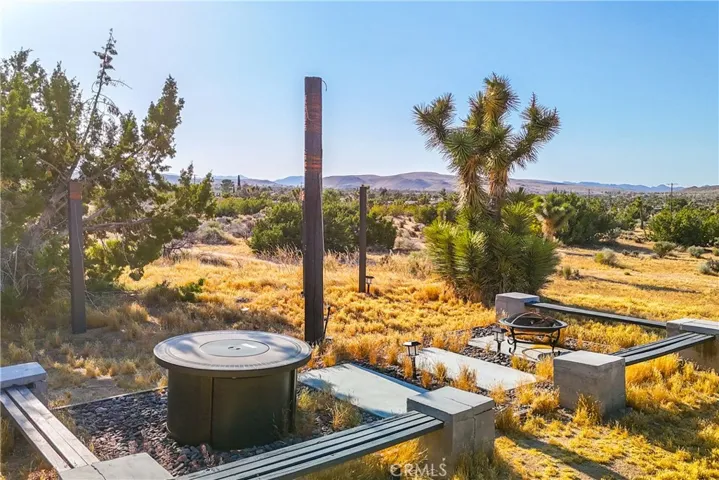 5510 Roberts Road, Yucca Valley, California 92284