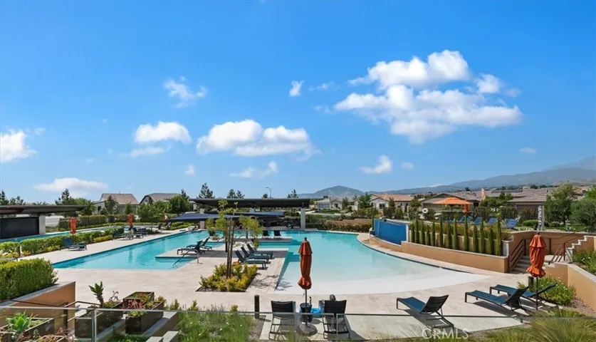 Community pool