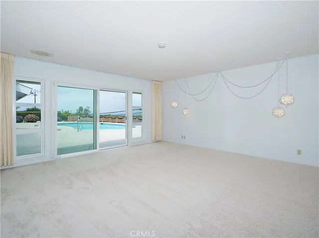 Spacious primary Suite