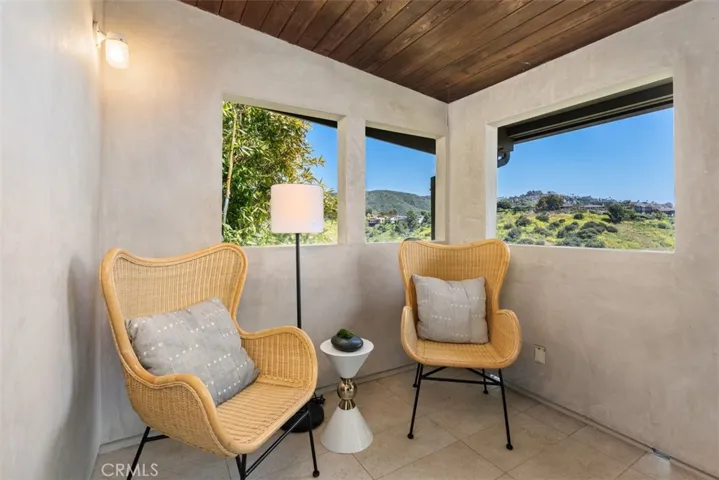 1397 Terraace Way, Laguna Beach, California 92651