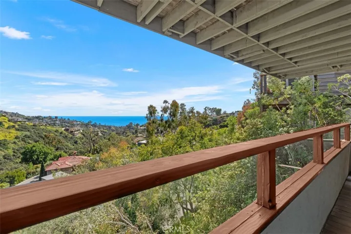 1397 Terraace Way, Laguna Beach, California 92651