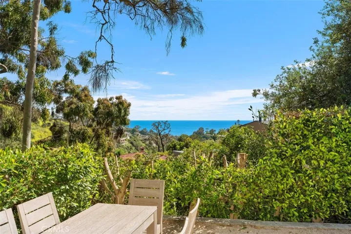 1397 Terraace Way, Laguna Beach, California 92651