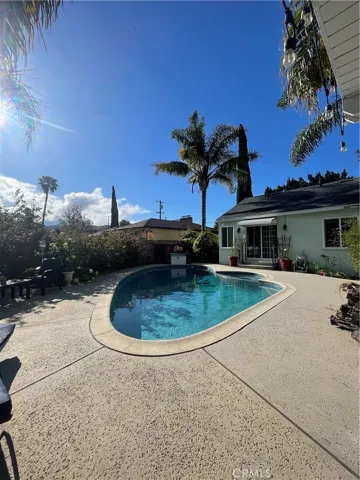 10545 La Tuna Canyon Road, Sun Valley, California 91352