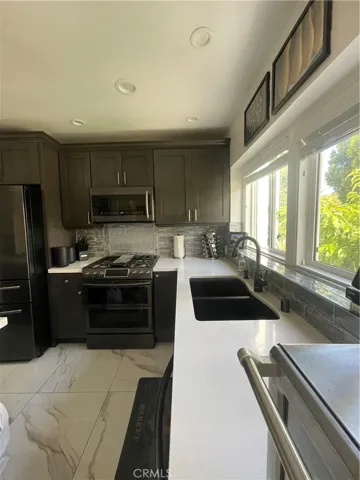 10545 La Tuna Canyon Road, Sun Valley, California 91352