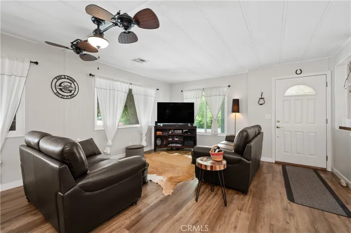 24717 5th Street, Murrieta, California 92562