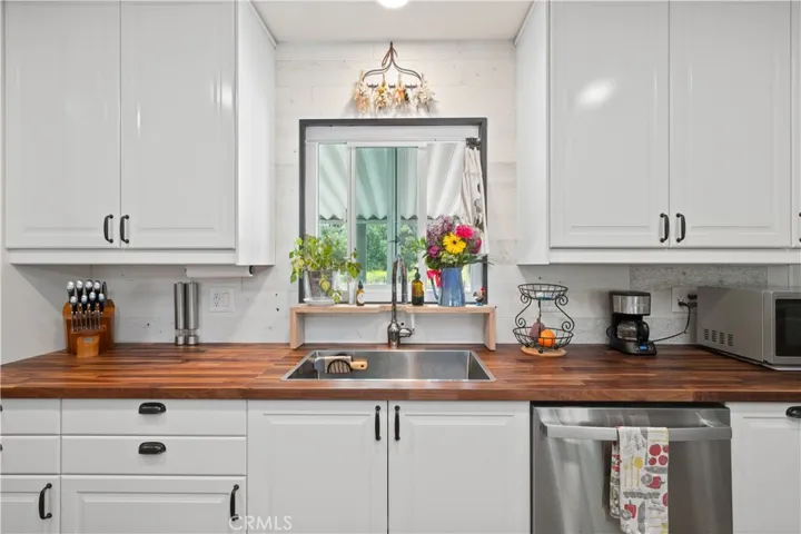 24717 5th Street, Murrieta, California 92562