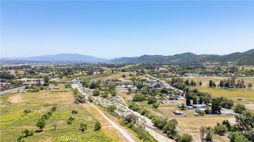 24717 5th Street, Murrieta, California 92562