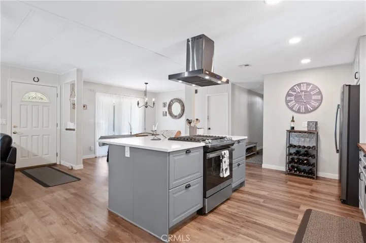 24717 5th Street, Murrieta, California 92562