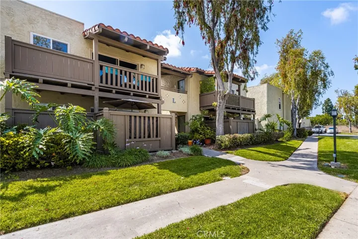 1345 Cabrillo Park Drive L06, Santa Ana, California 92701