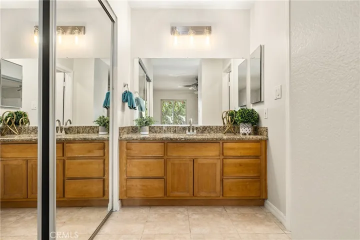 1345 Cabrillo Park Drive L06, Santa Ana, California 92701