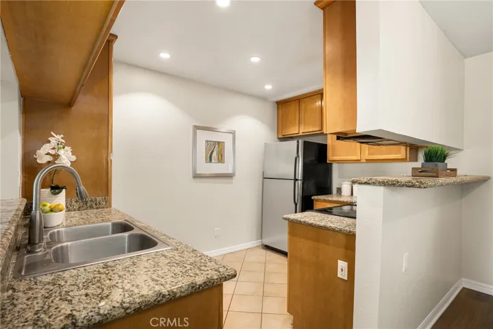 1345 Cabrillo Park Drive L06, Santa Ana, California 92701