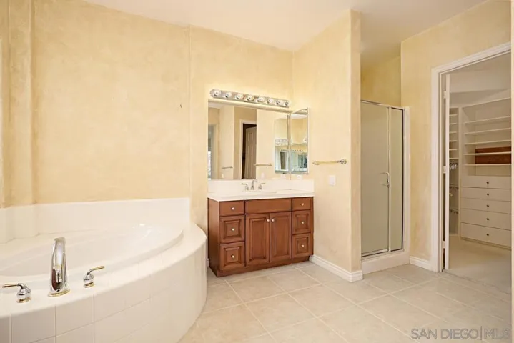 1608 Hillstone Ave, Escondido, California 92029