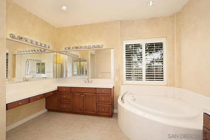 1608 Hillstone Ave, Escondido, California 92029