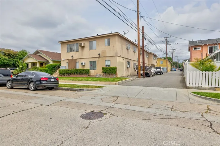 6340 Pierce Avenue, Whittier, California 90601